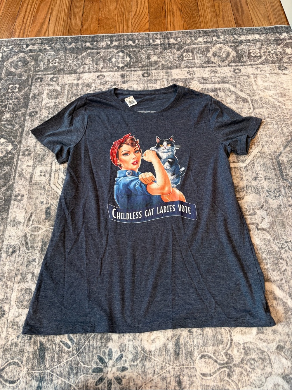 Amazon Navy Graphic 'Childless Cat Ladies Vote' Short Sleeve Tee